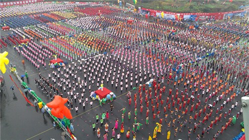杭州两万多人同跳排舞 刷新世界纪录